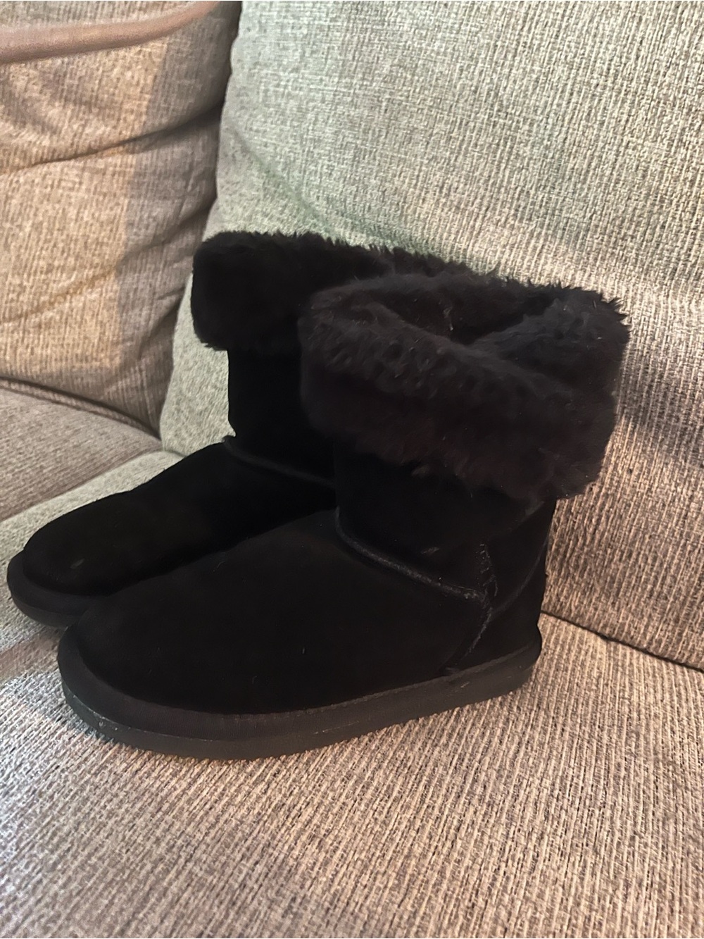 Girls LAMO Black Faux Fur Lined Winter Boots Size 2